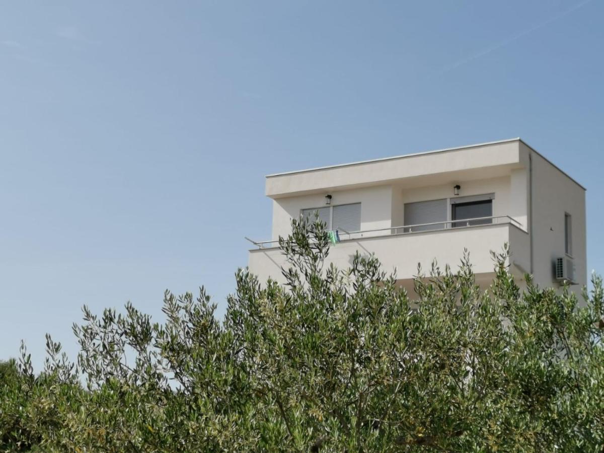 Ristovic Apartment Primosten Exterior photo